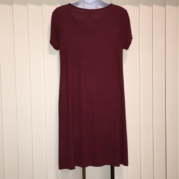 Mossimo Short Sleeve Burgundy Flare Dress - Picture 5 of 8